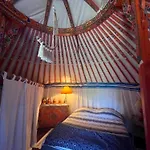 D'hotes Les Toits Du Gaou B&B