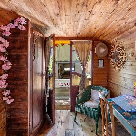 D'hotes Les Toits Du Gaou Bed and breakfast Six-Fours-les-Plages